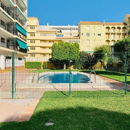 Solana Tulipanes Parking Pool Terrace