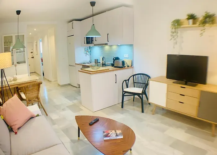 Solana Tulipanes Parking Pool Terrace