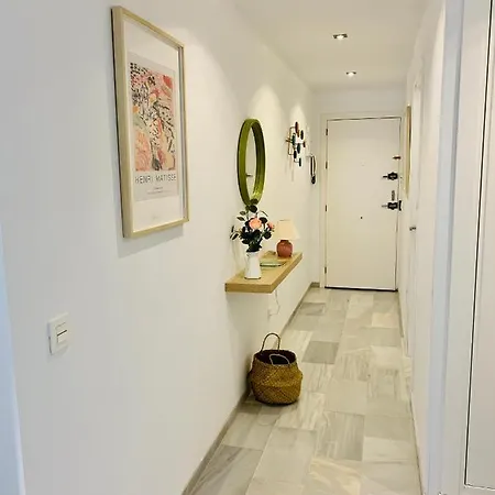 Solana Tulipanes Parking Pool Terrace Апартаменты Фуэнхирола
